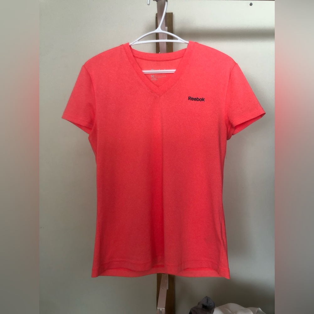 New reebok t shirt